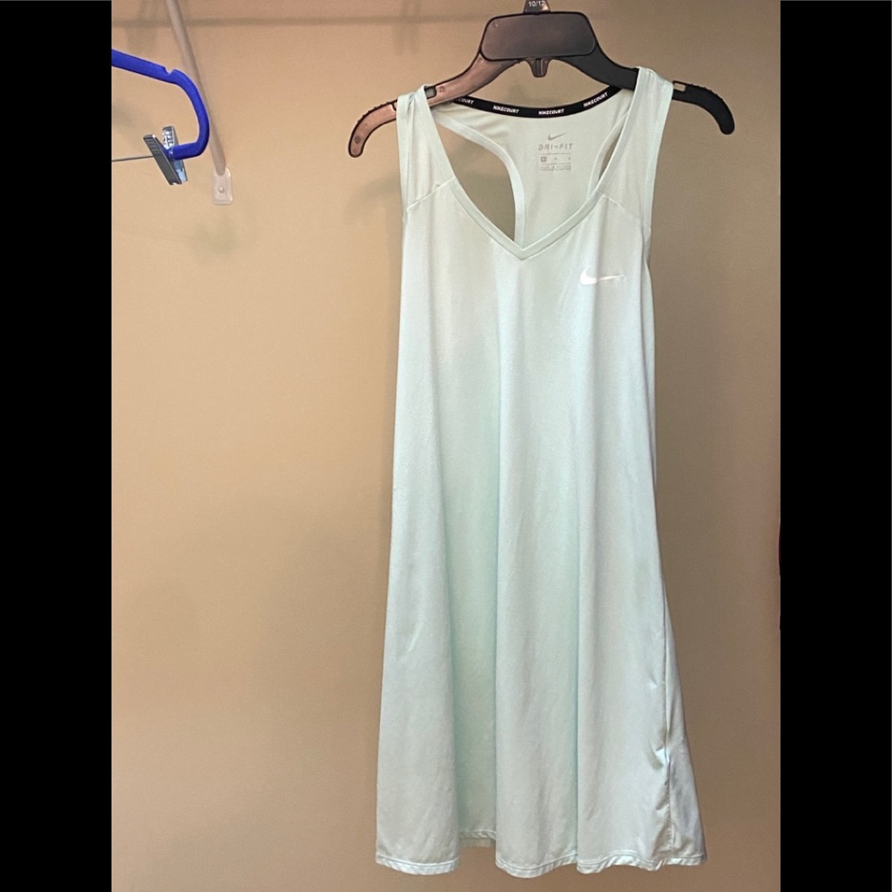 mint medium women’s Nike Dri fit tennis dress